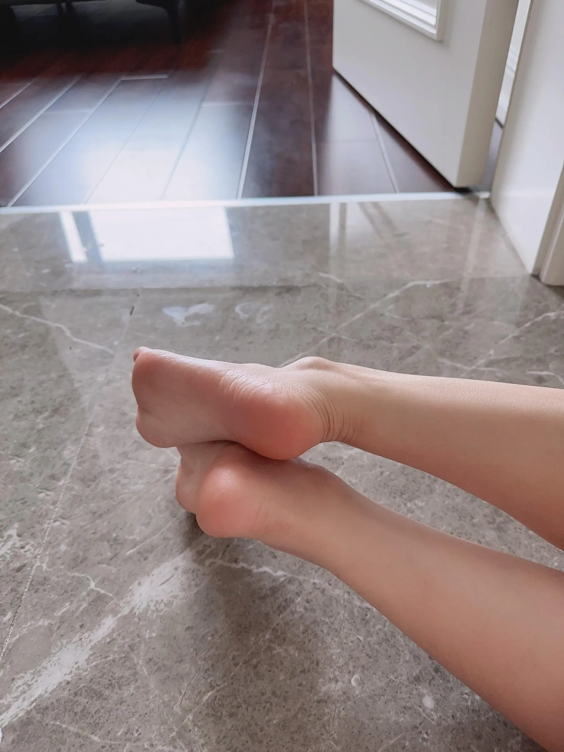 陈妮妮UNI – NO.51 美足艺术 [51P]插图6